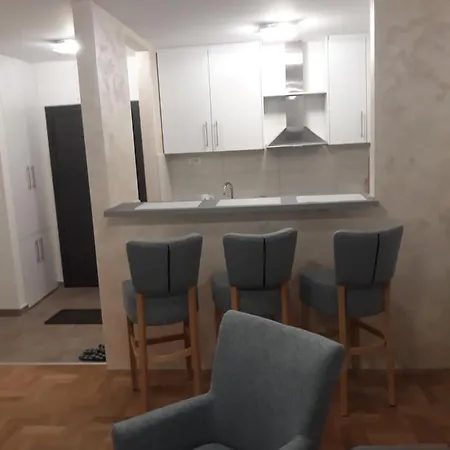Apartman Perla *