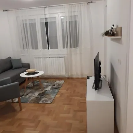 Apartman Perla *